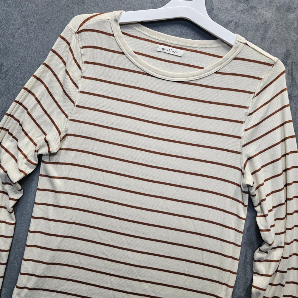 Neuflora Amber White Swan Stripe Ribbed Long Sleeve Top Large